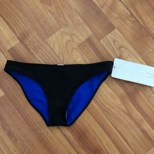 Lululemon athelica bikini bottom reversible NEW
